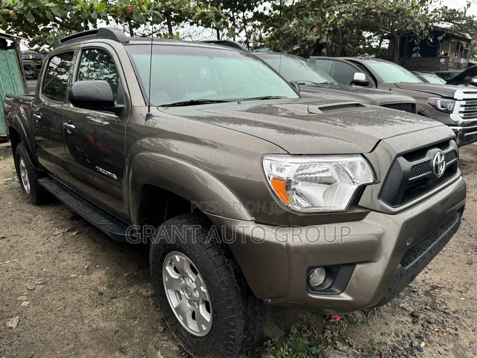 Toyota Tacoma 2014 Gold