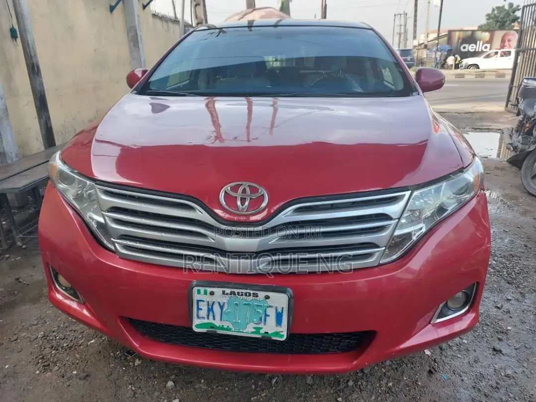 Toyota Venza 2016 Available for Hire