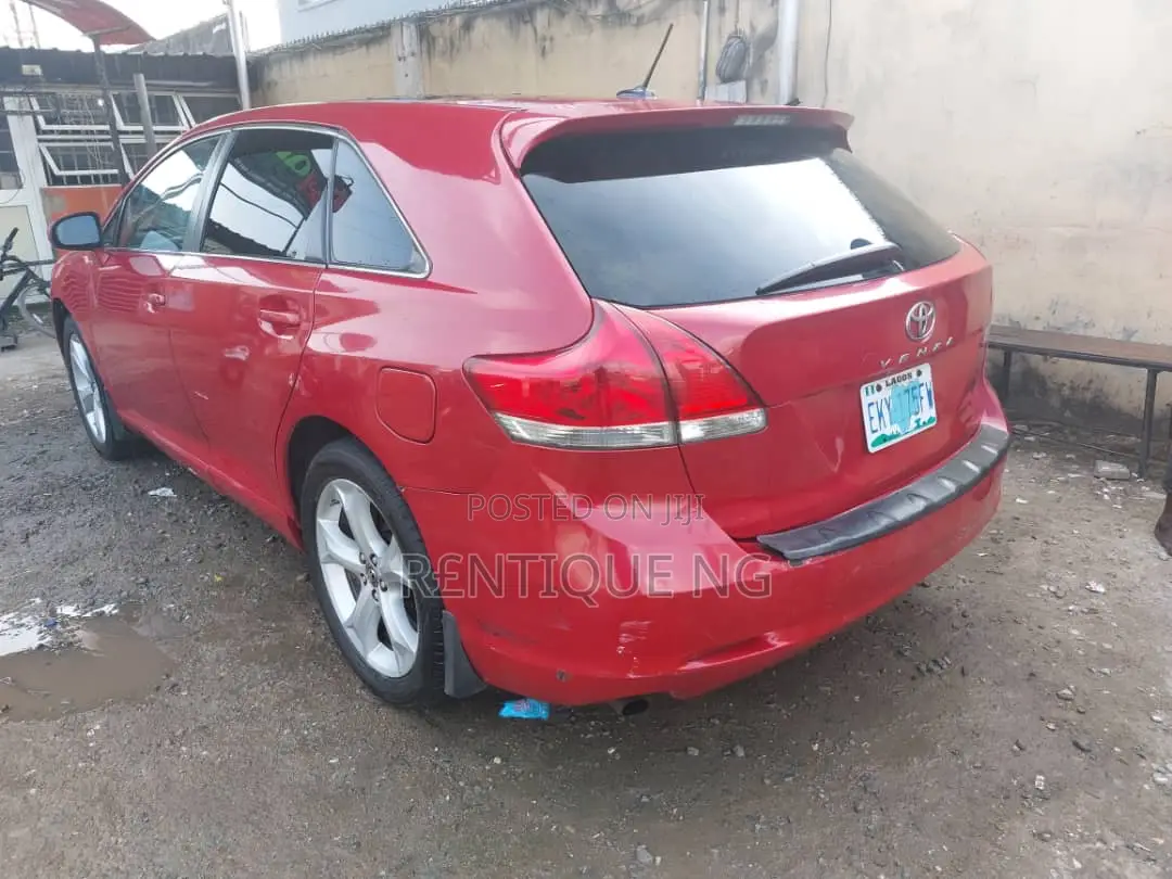 Toyota Venza 2016 Available for Hire