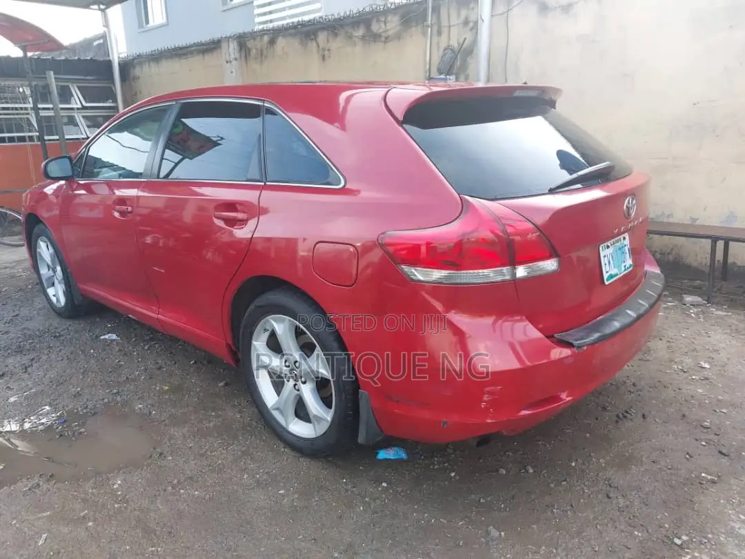 Toyota Venza 2016 Available for Hire