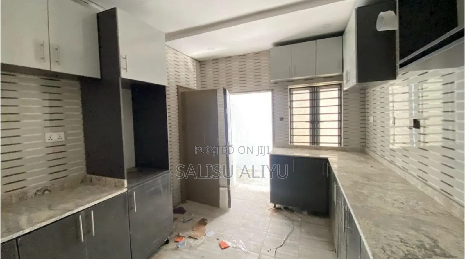 4bdrm Duplex in Life Camp By Stella for sale