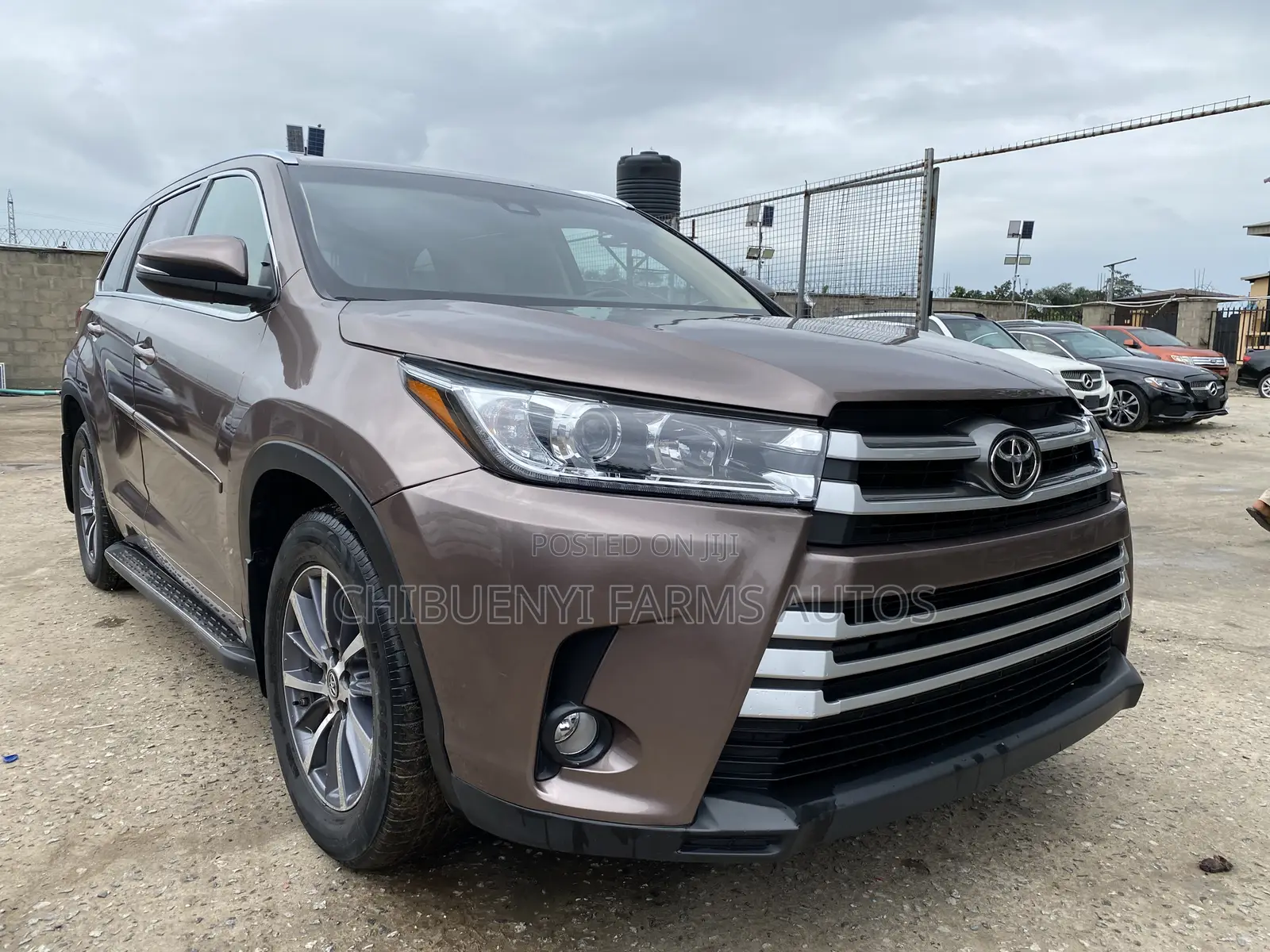 Toyota Highlander XLE 4x4 V6 (3.5L 6cyl 8A) 2017 Brown