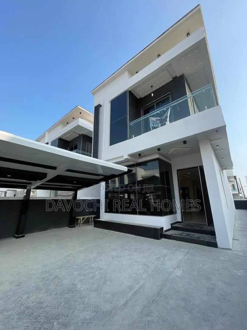 5bdrm Duplex in Off Lekki-Epe Expressway for sale