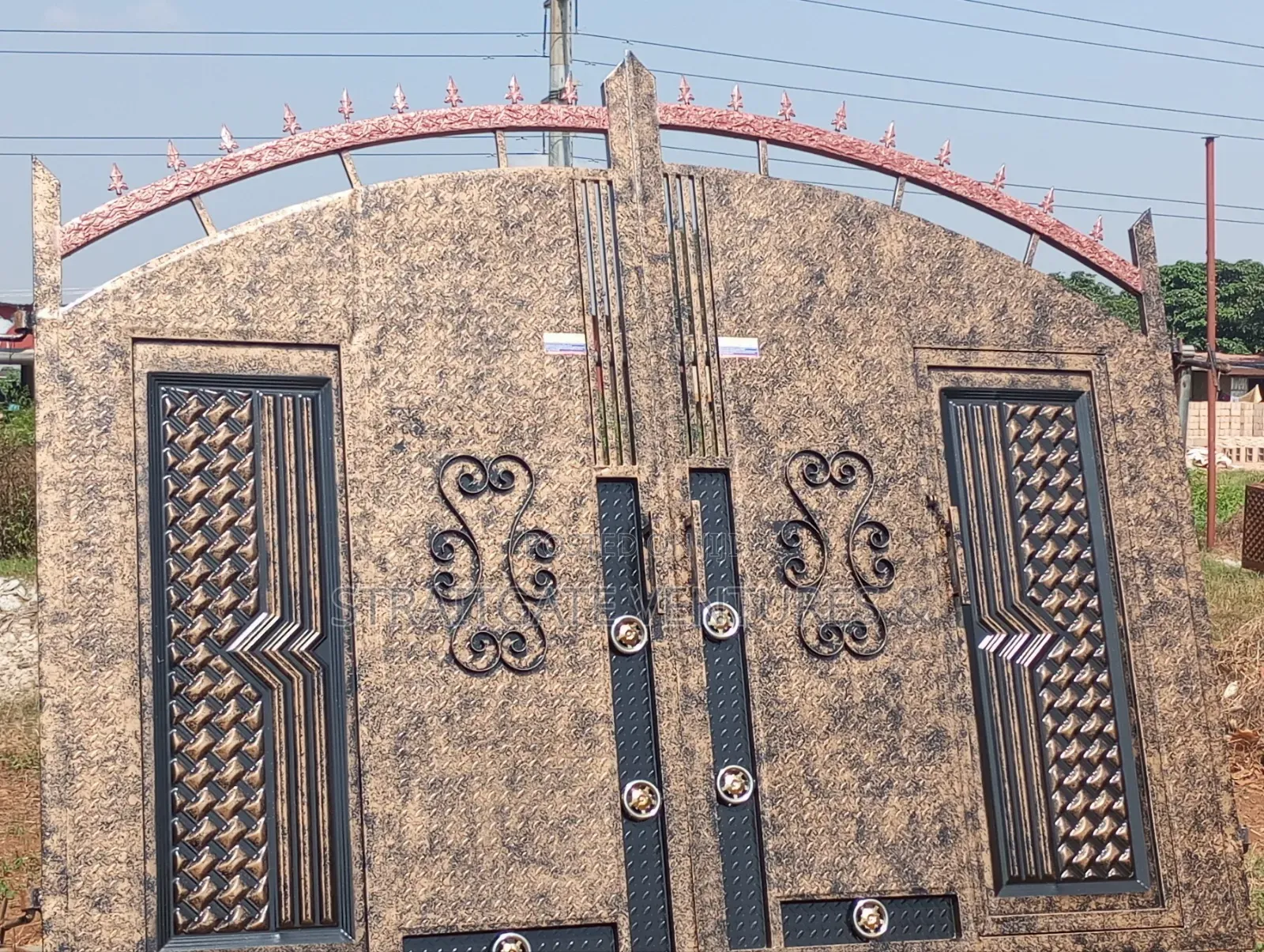 Golden Grill Arc Gate