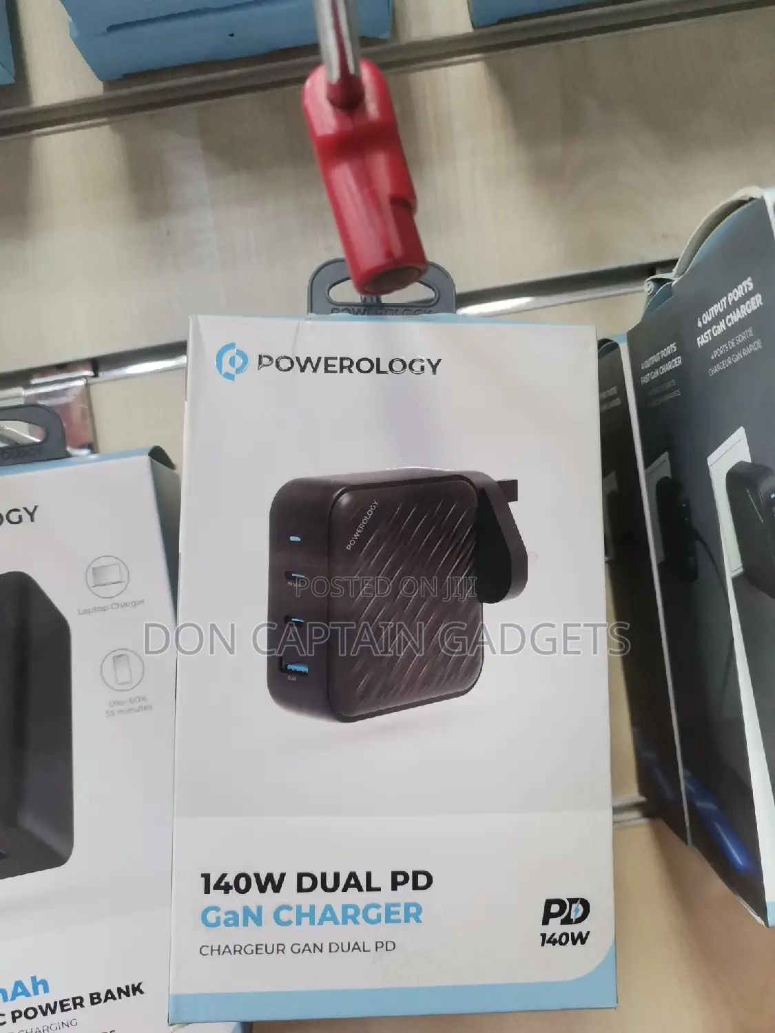 Powerology 140W Charger
