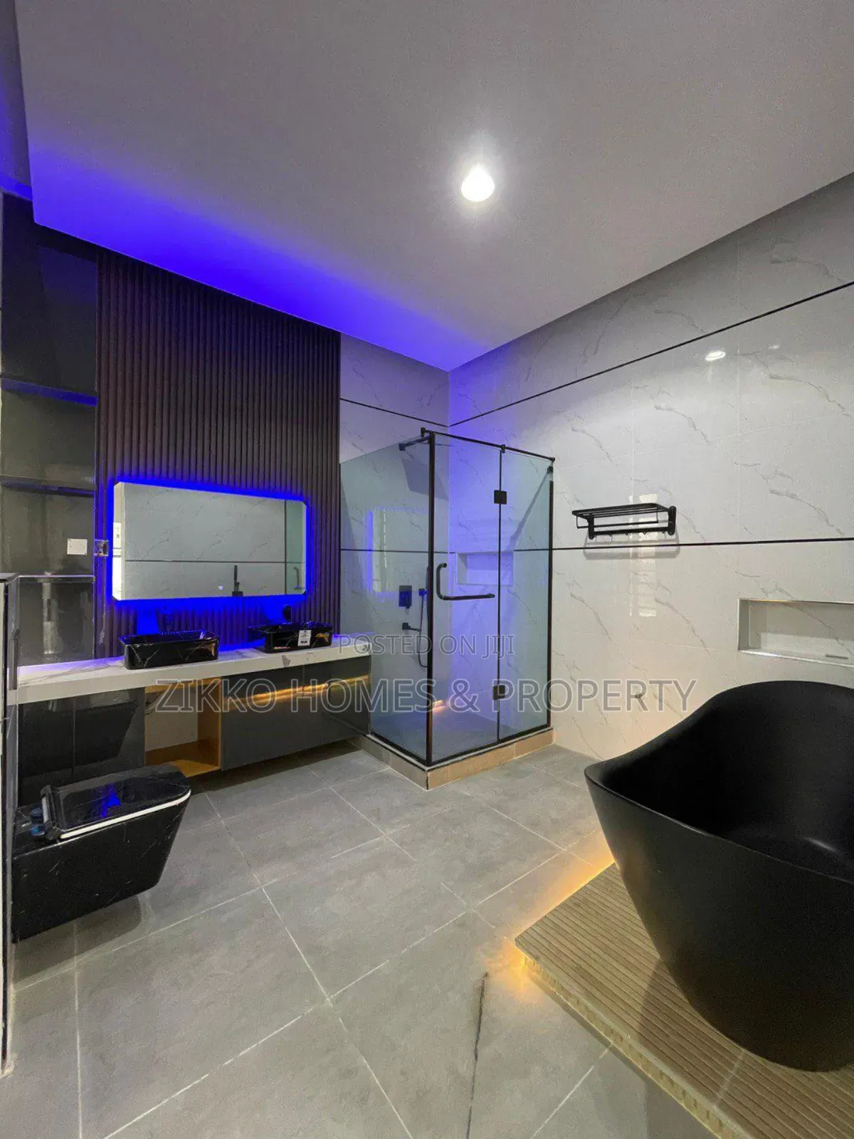 5bdrm Duplex in Osapa London, Lekki Phase 1 for sale