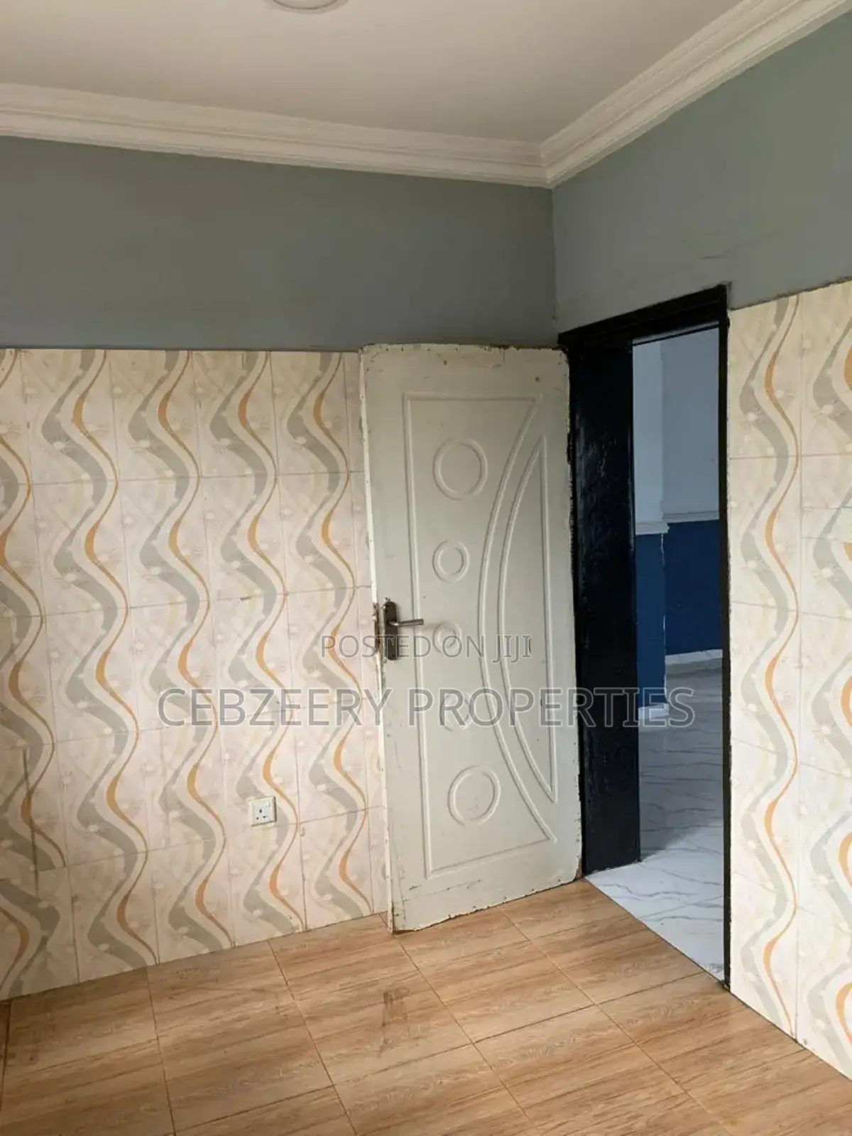 4bdrm Bungalow in Omole Phase 1 for rent