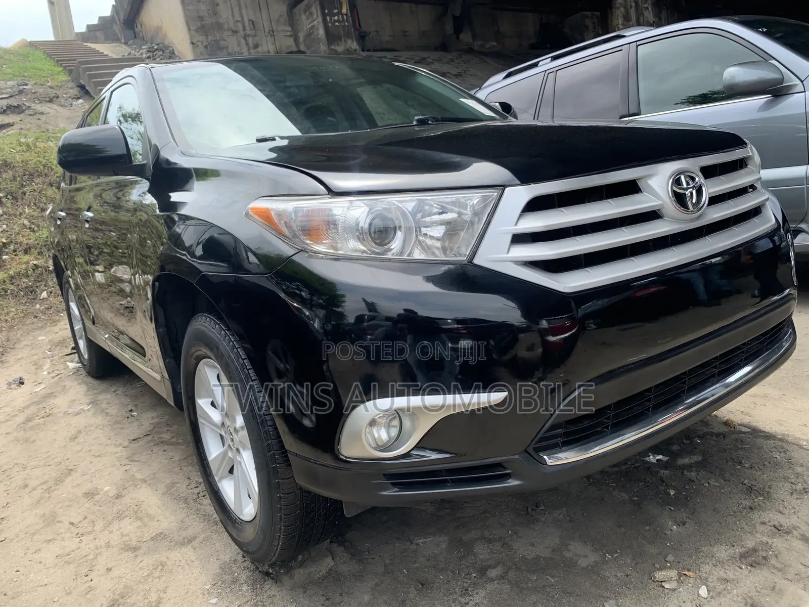 Toyota Highlander Limited 3.5l 4WD 2013 Black