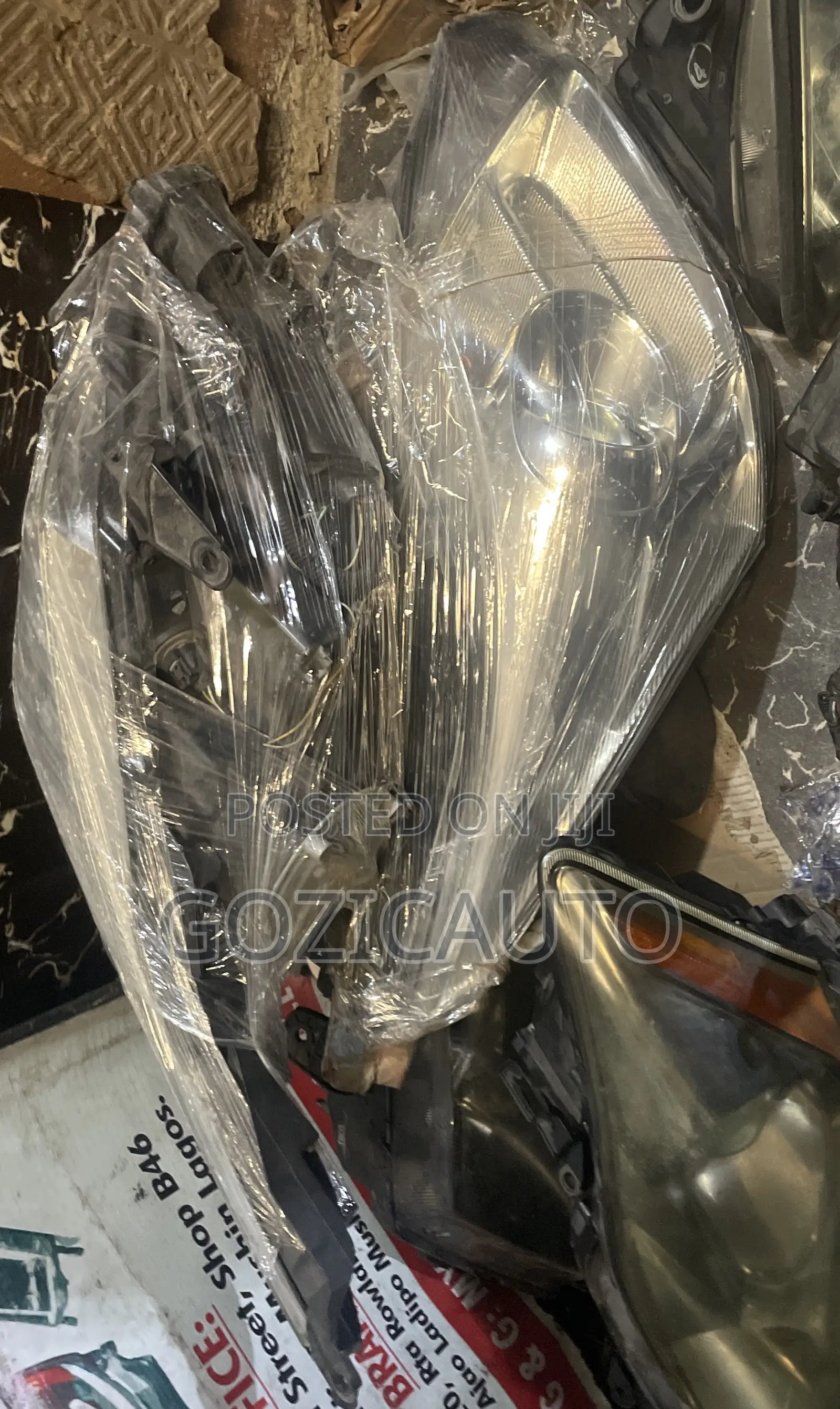 Replacement Headlights Toyota Avensis 20112 2013