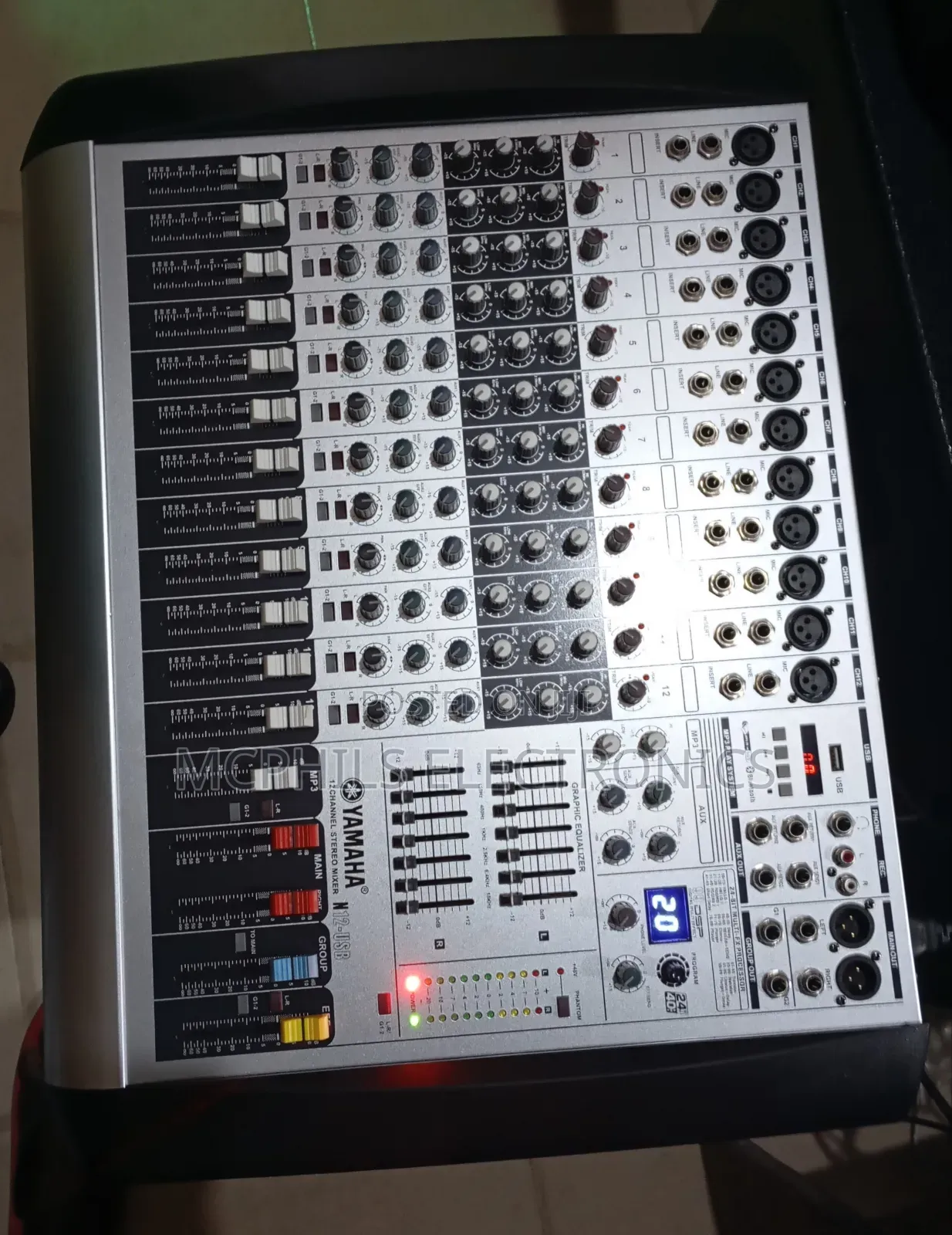 Yamaha 12 Channels White Faced Mixer N-12usb