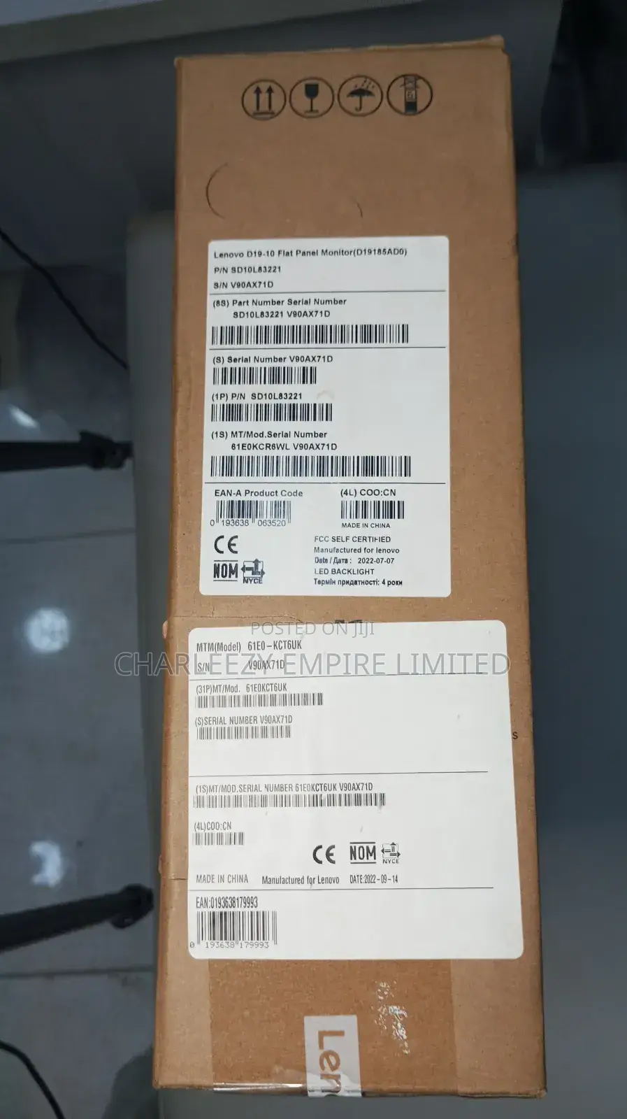 D19-10 Flat Panel Monitor