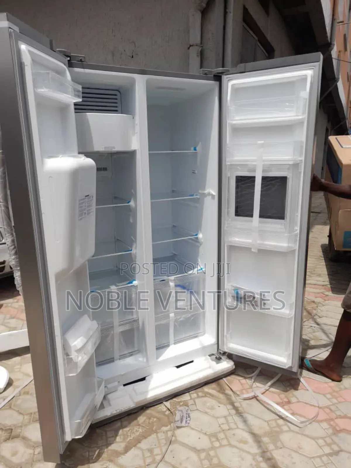 Midea 600l Side by Side Refrigerator Water Dispenser