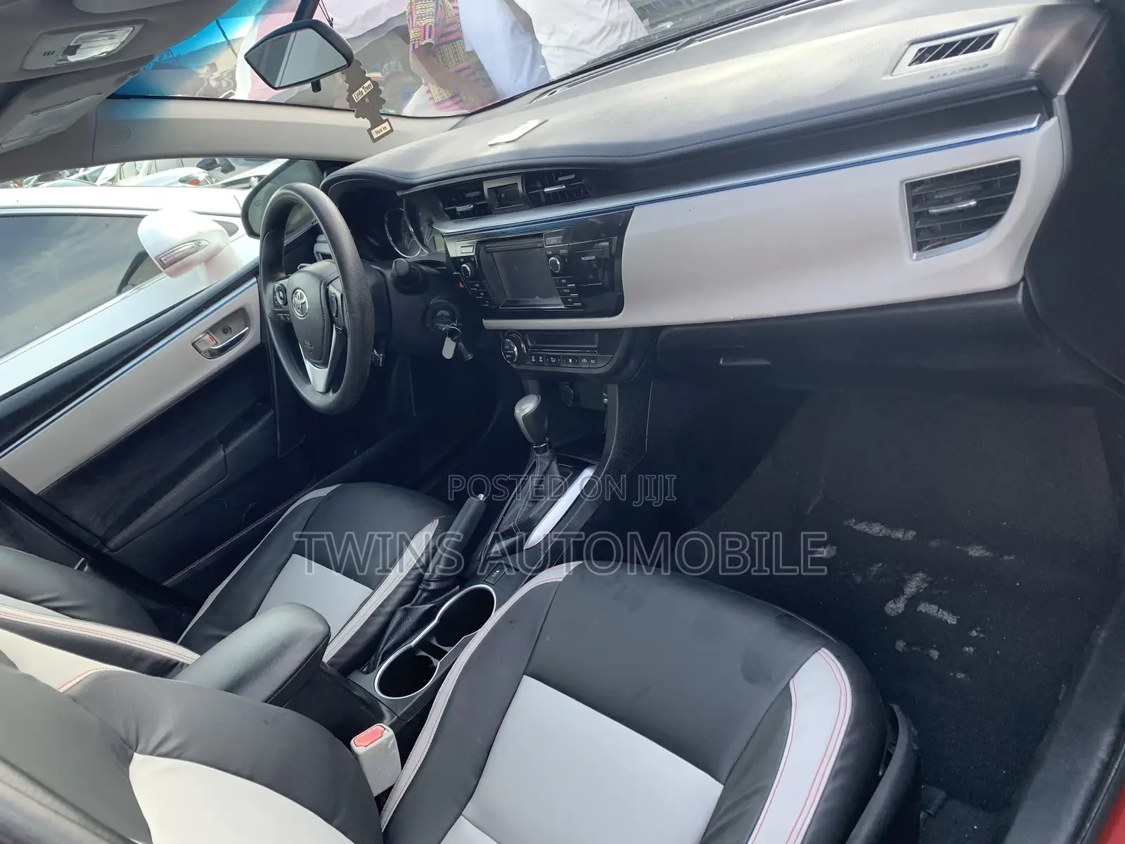 Toyota Corolla 2014 Red