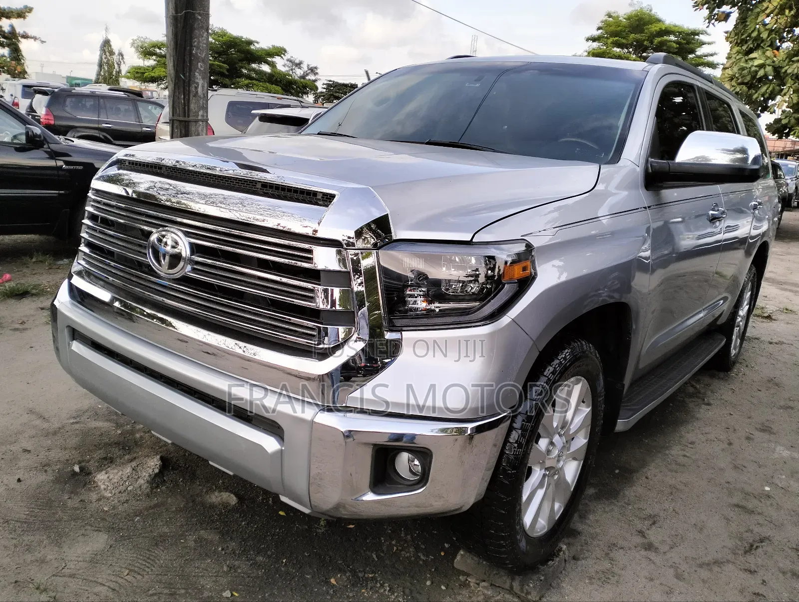 Toyota Sequoia 2015 Silver