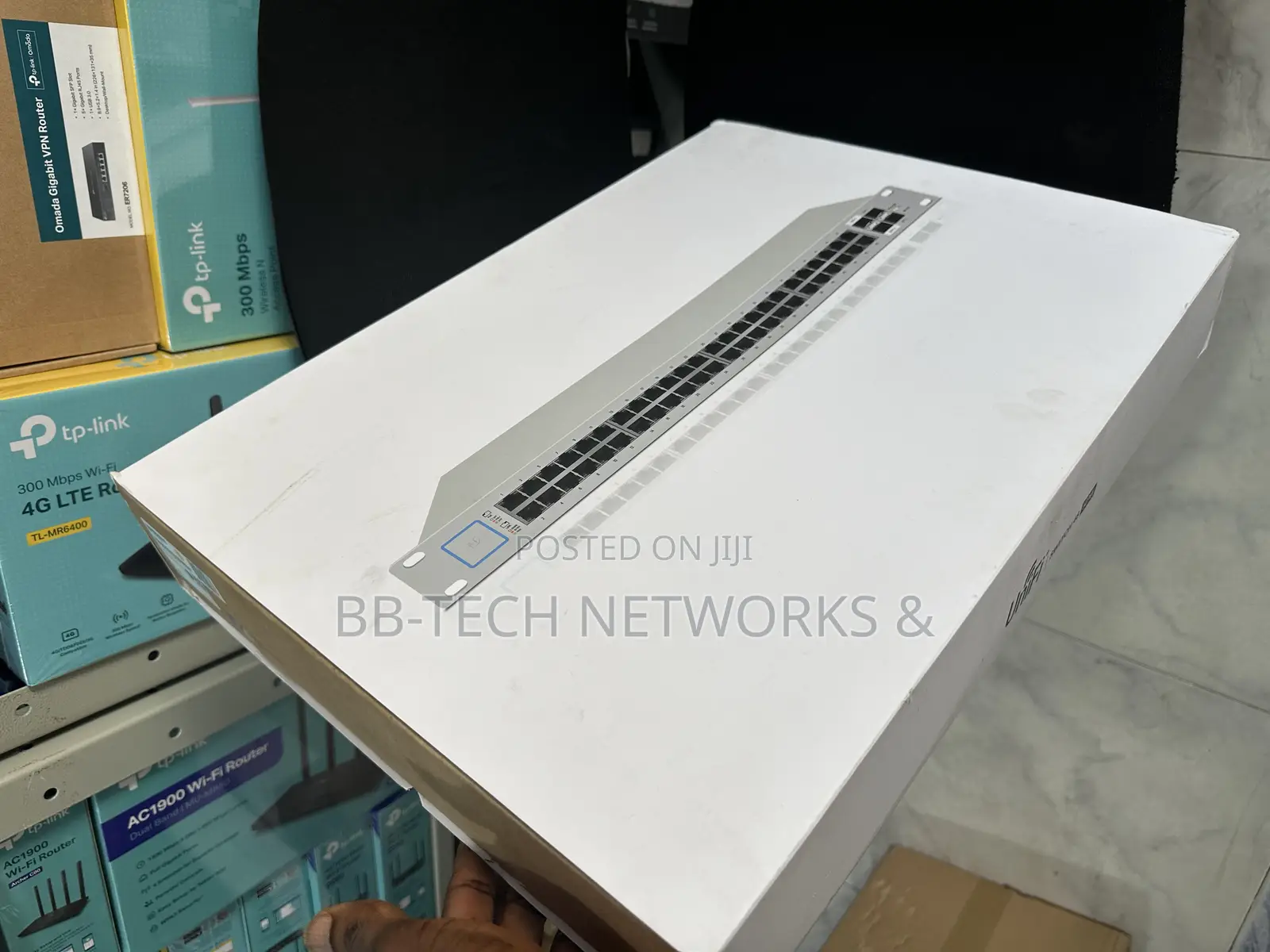 Ubiquiti Unifi Switch - 48 Ports Managed (US-48-500W)
