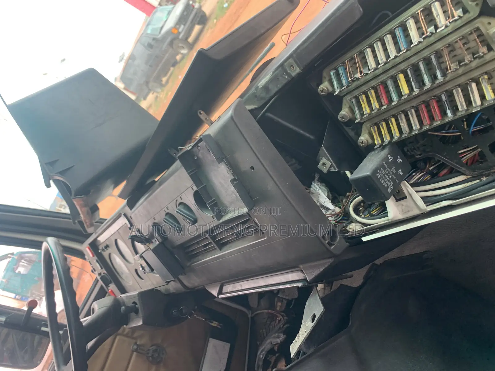 Affordable GPS Truck Tracker With Free Installation