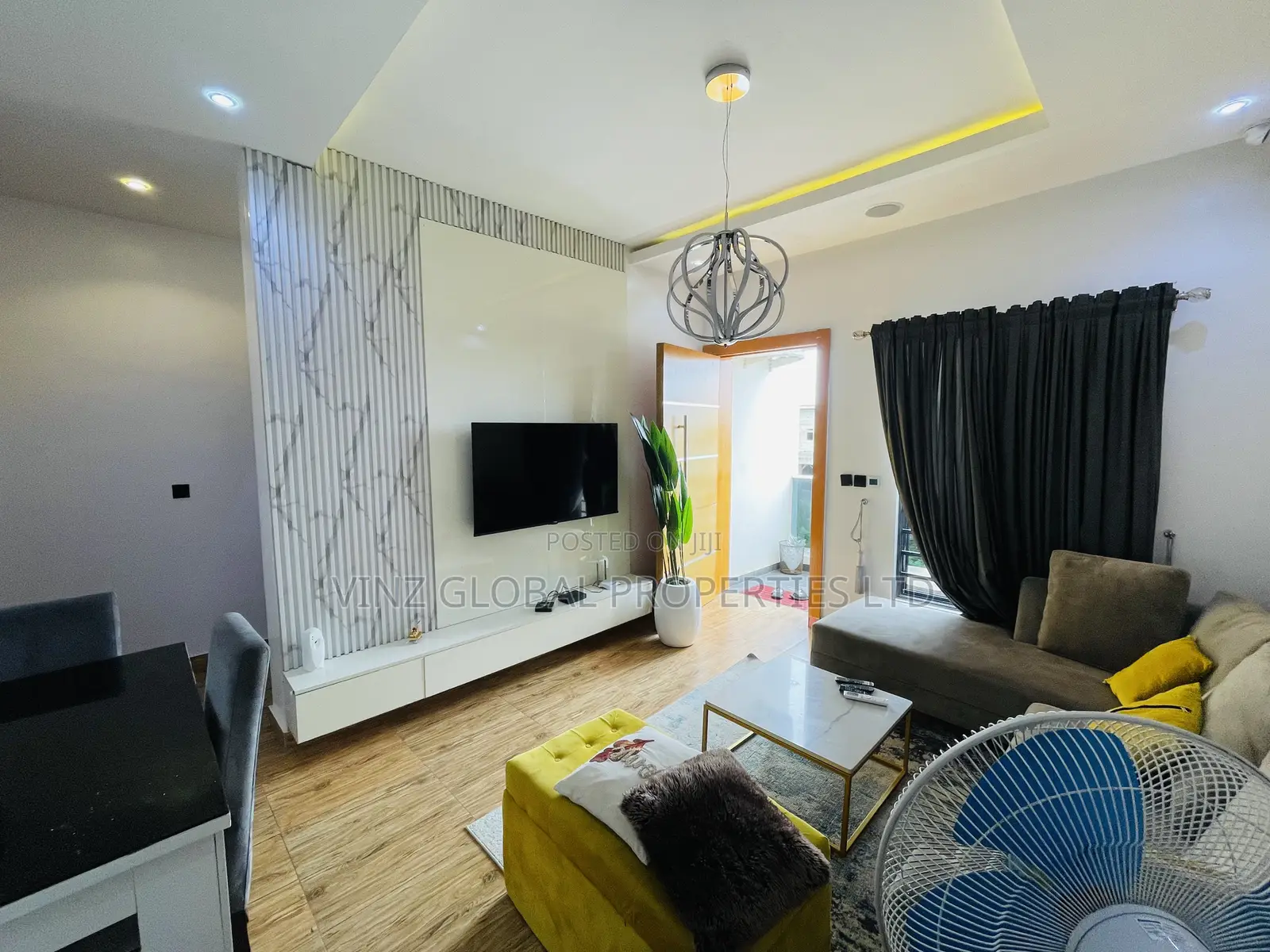 Exquisite 2 Bedroom Apartment