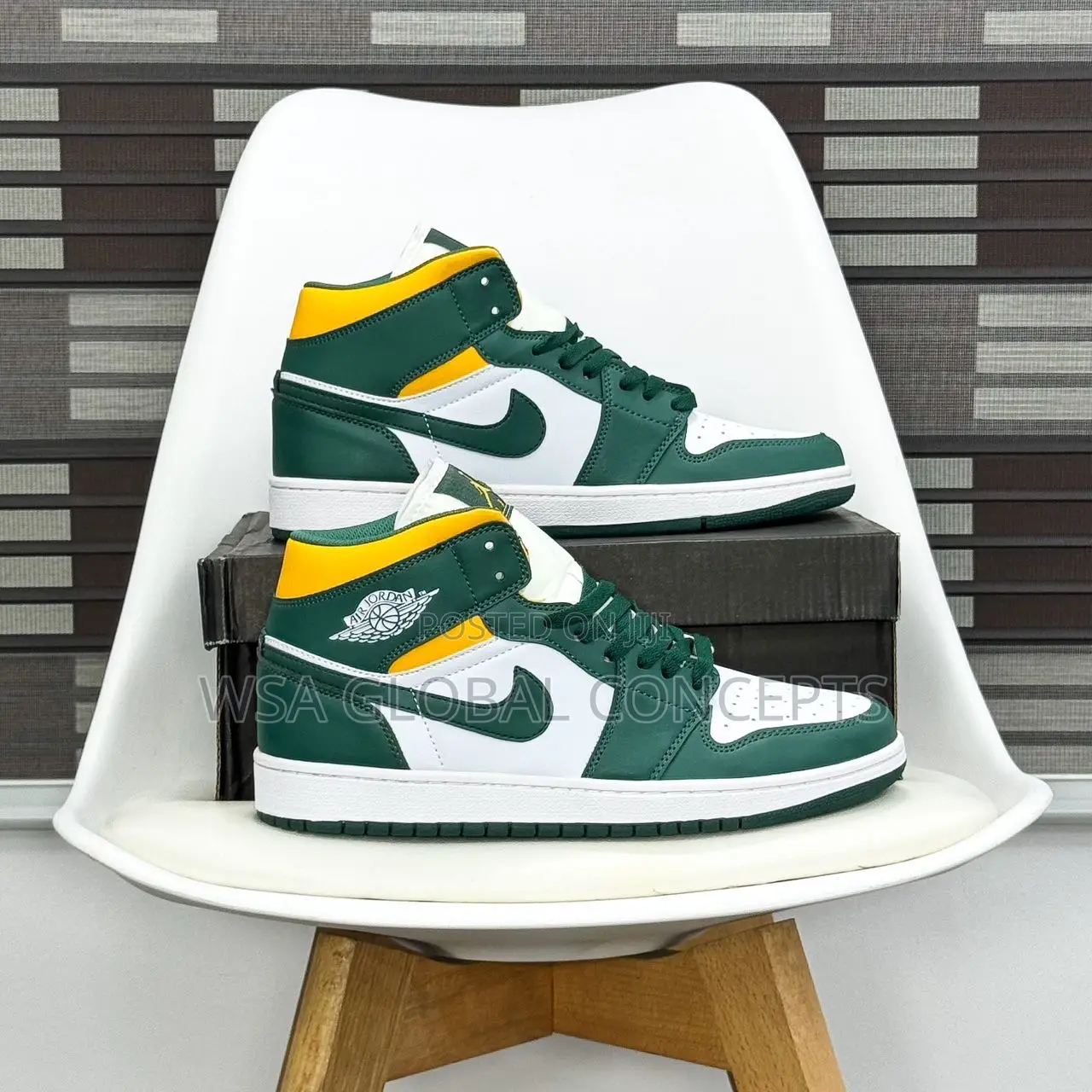 Air Jordan 1 Mid Sonics