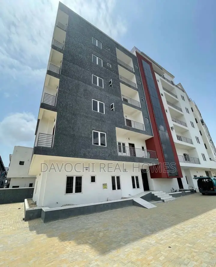 Furnished 3bdrm Apartment in Osapa london for sale