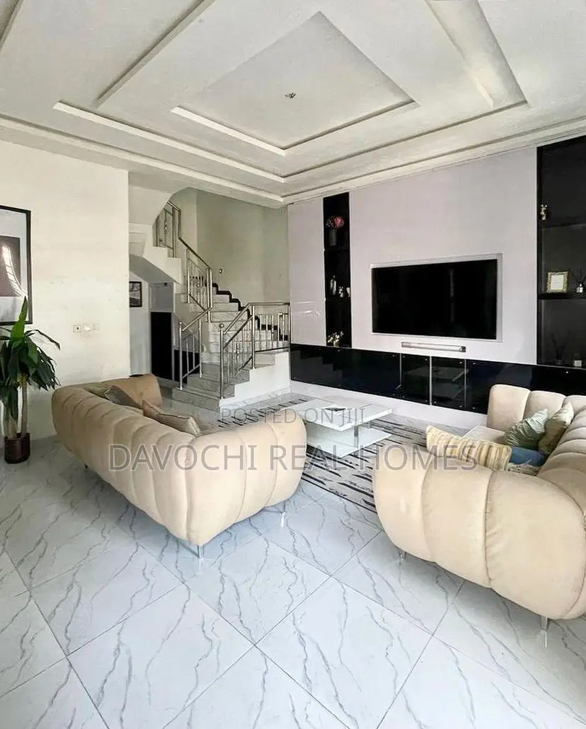 Furnished 4bdrm Duplex in Chevron for rent