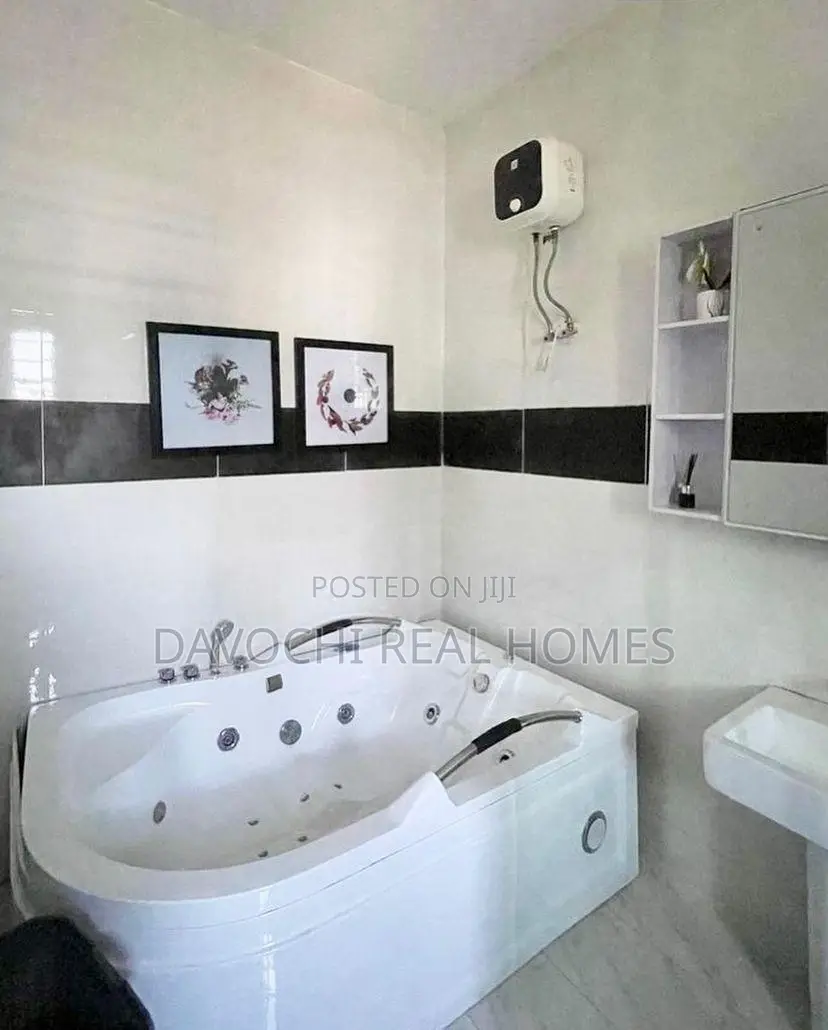 Furnished 4bdrm Duplex in Chevron for rent