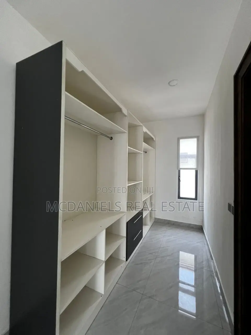 4bdrm Duplex in Lekki Phase 1 for rent