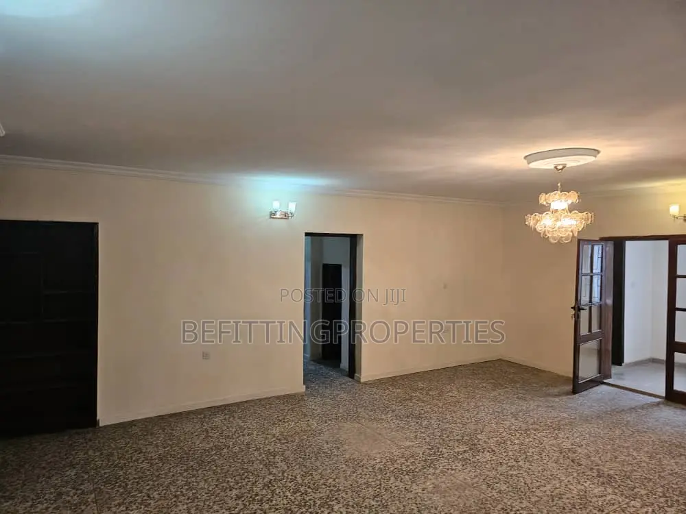 3bdrm Block of Flats in Ikeja for rent