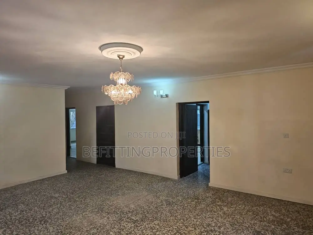 3bdrm Block of Flats in Ikeja for rent