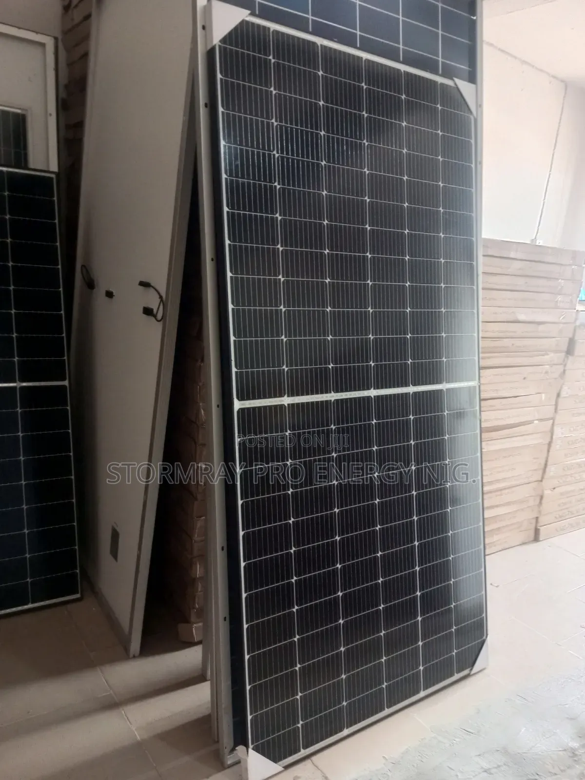 Jinko 550w Solar Panels Available