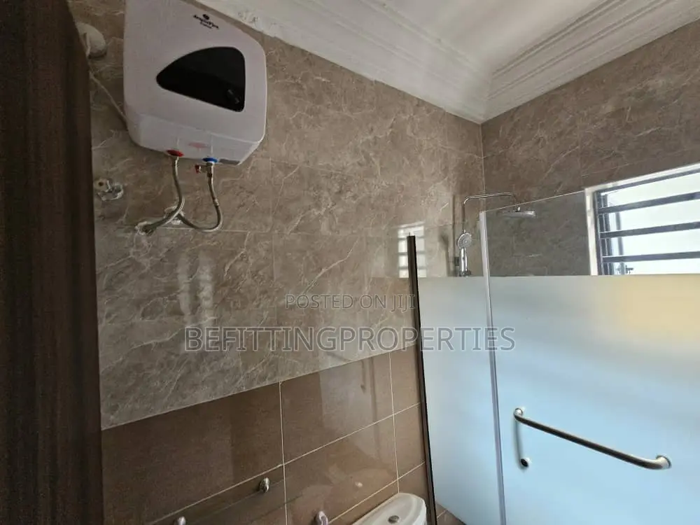 3bdrm Block of Flats in Ikeja for rent