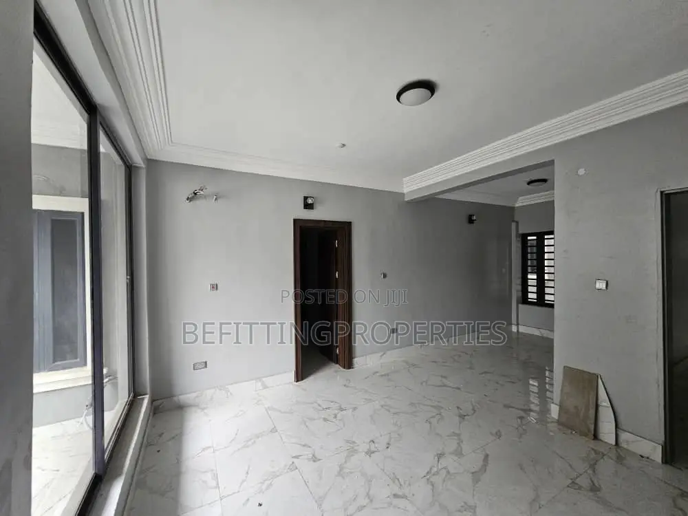 3bdrm Block of Flats in Ikeja for rent