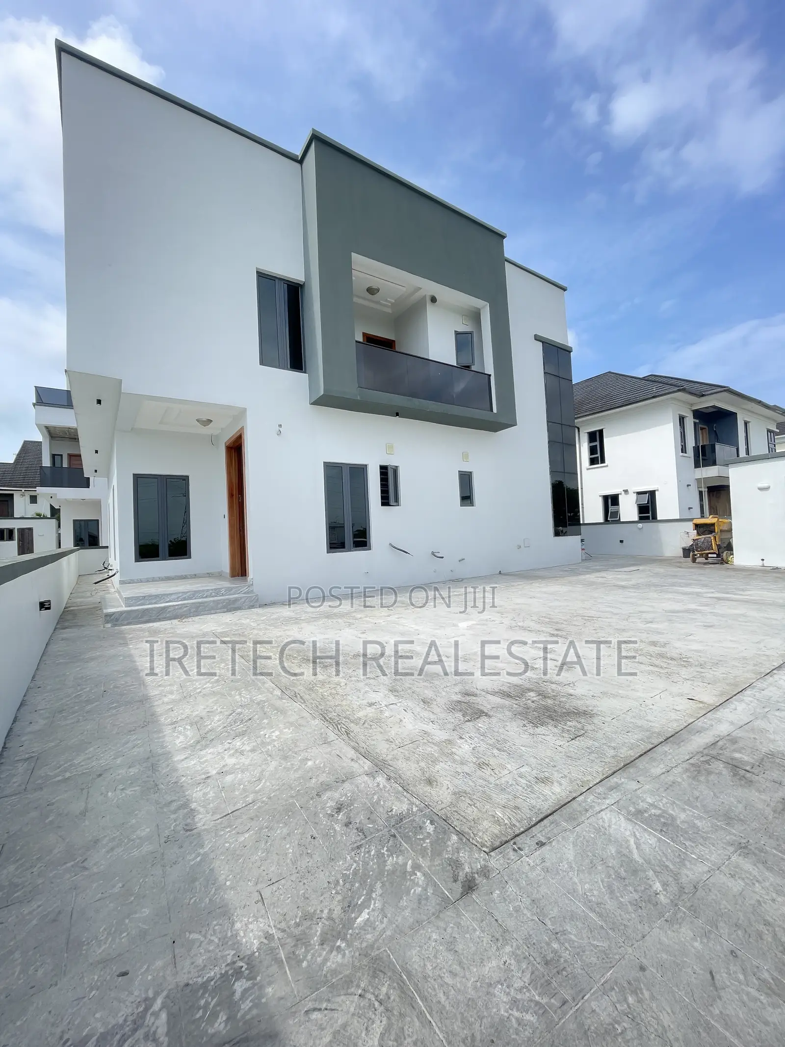 5bdrm Duplex in Ajah Royal Gardens, Lekki for sale