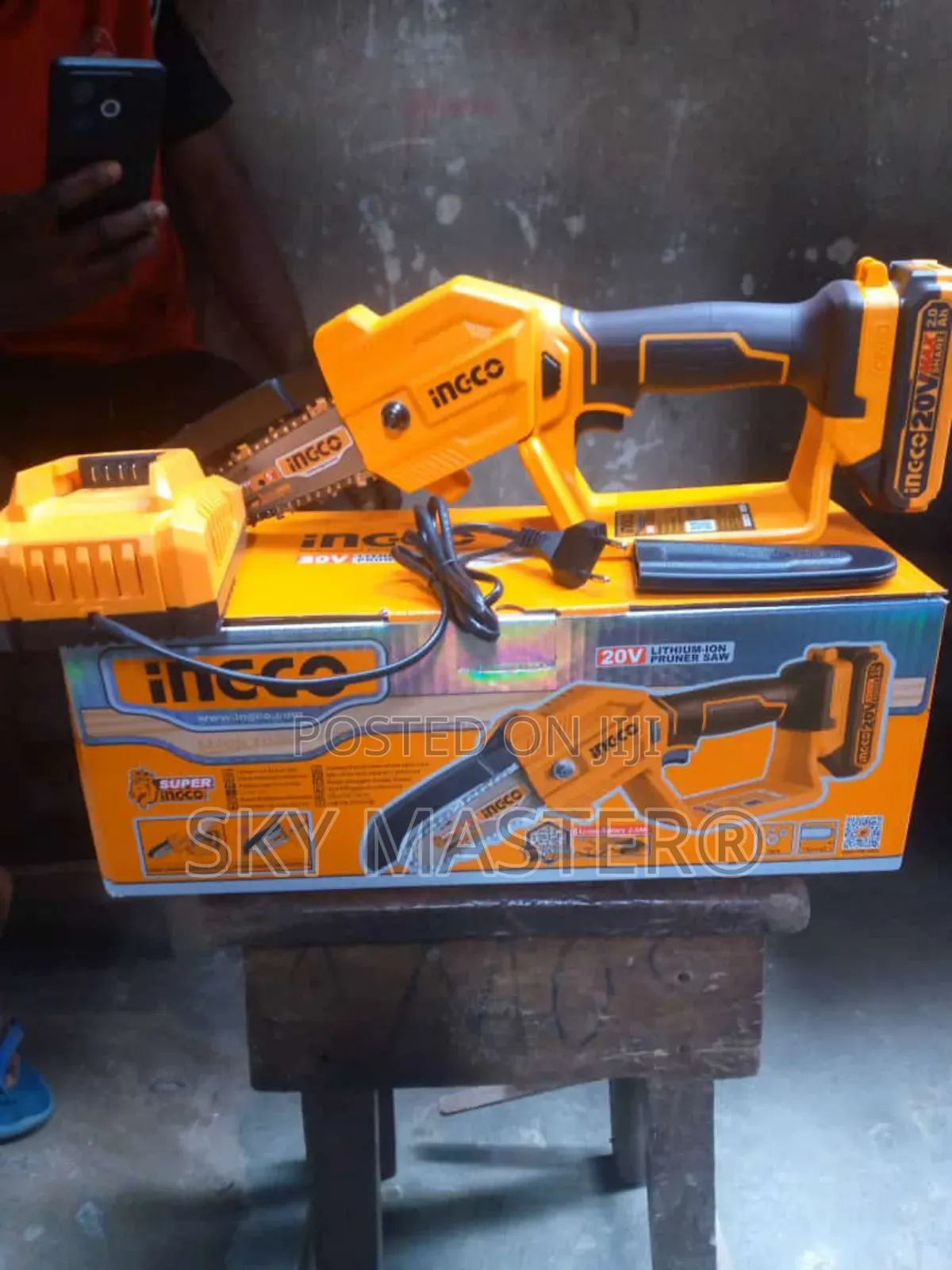 Ingco Cordless Chain Saw