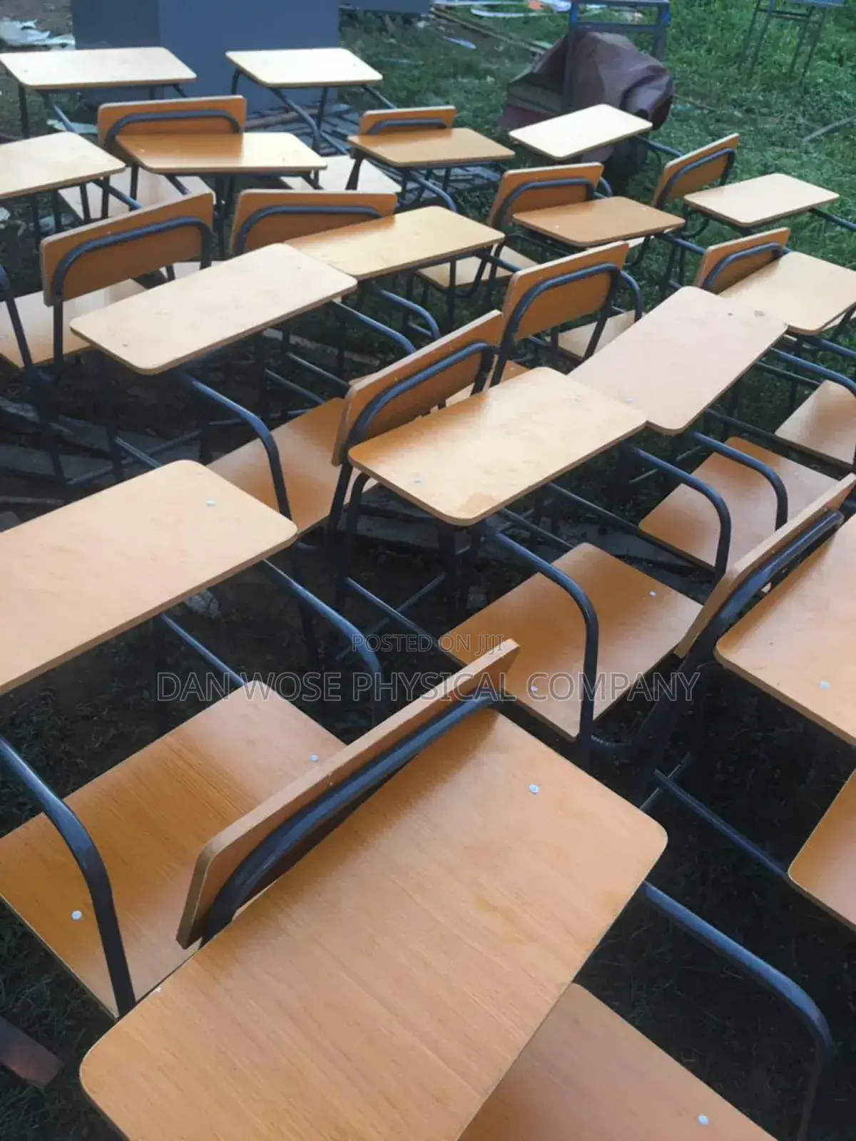 Single Seat With Writing Pad Swivel