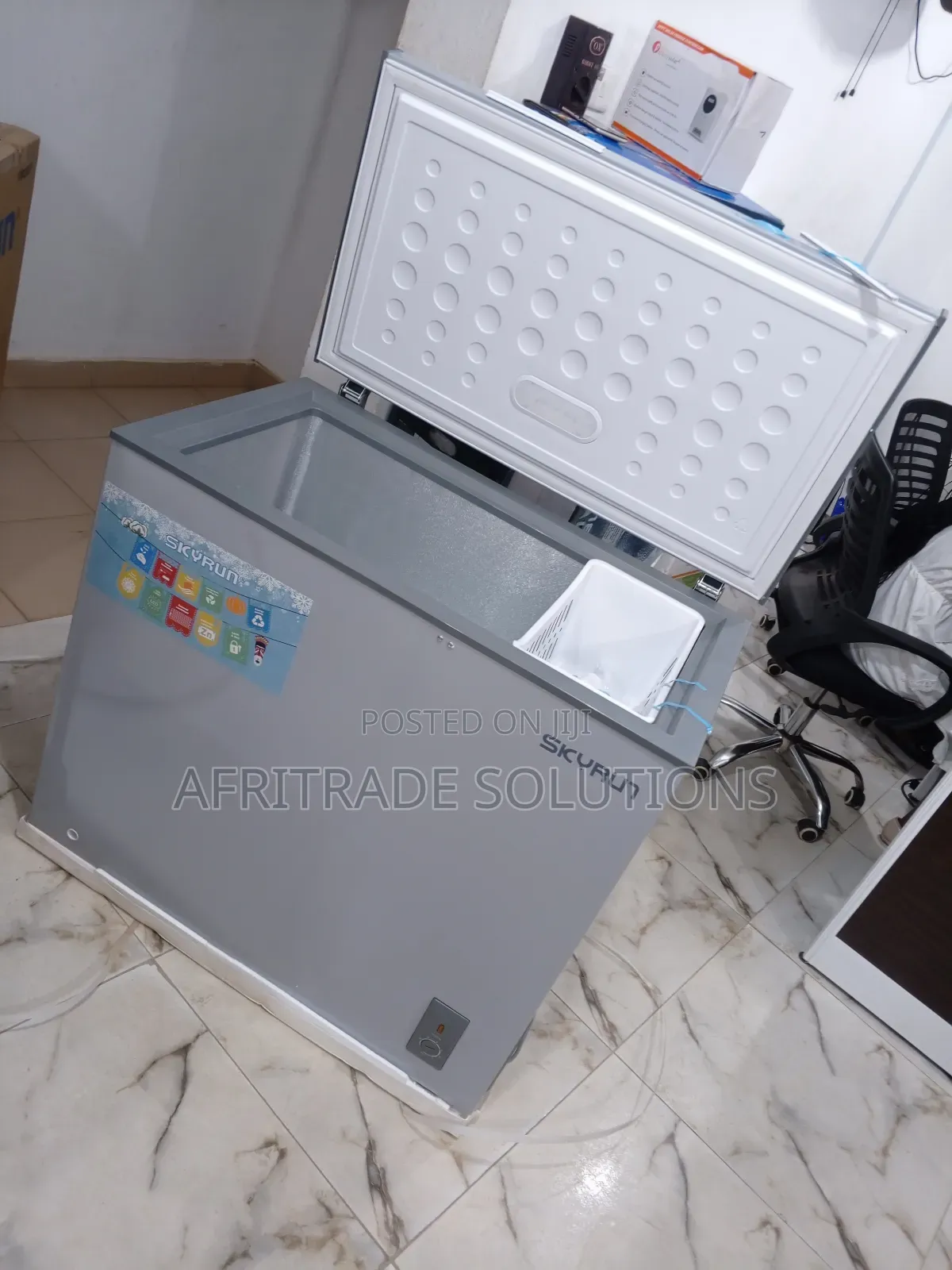 Skyrun Large Freezer 200 Liters- Energy-Saving