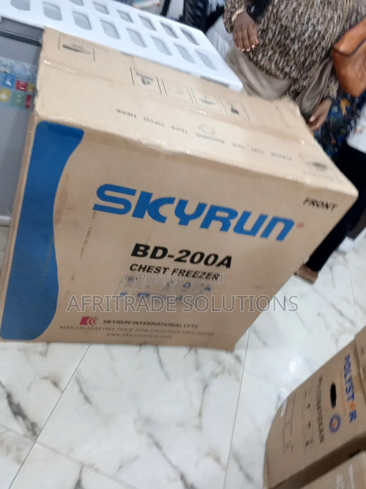 Skyrun Large Freezer 200 Liters- Energy-Saving
