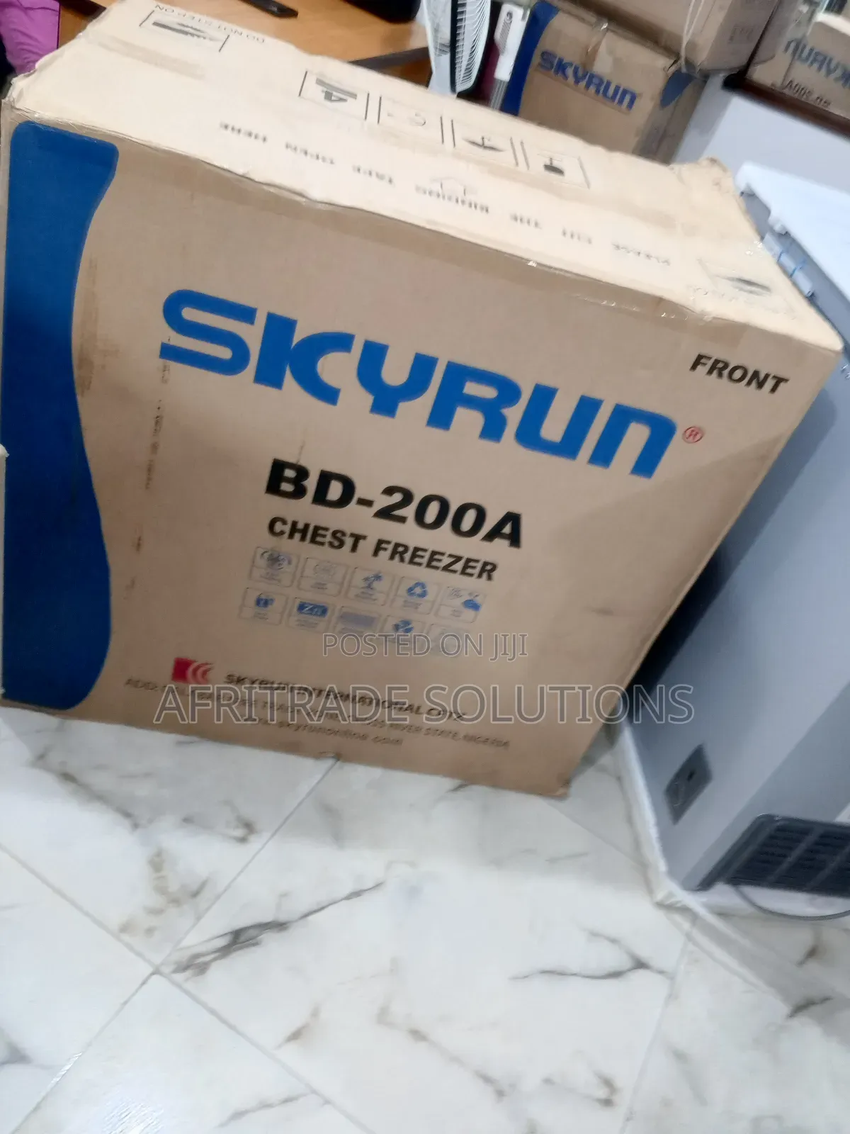 Skyrun Large Chest Freezer 200 Liter