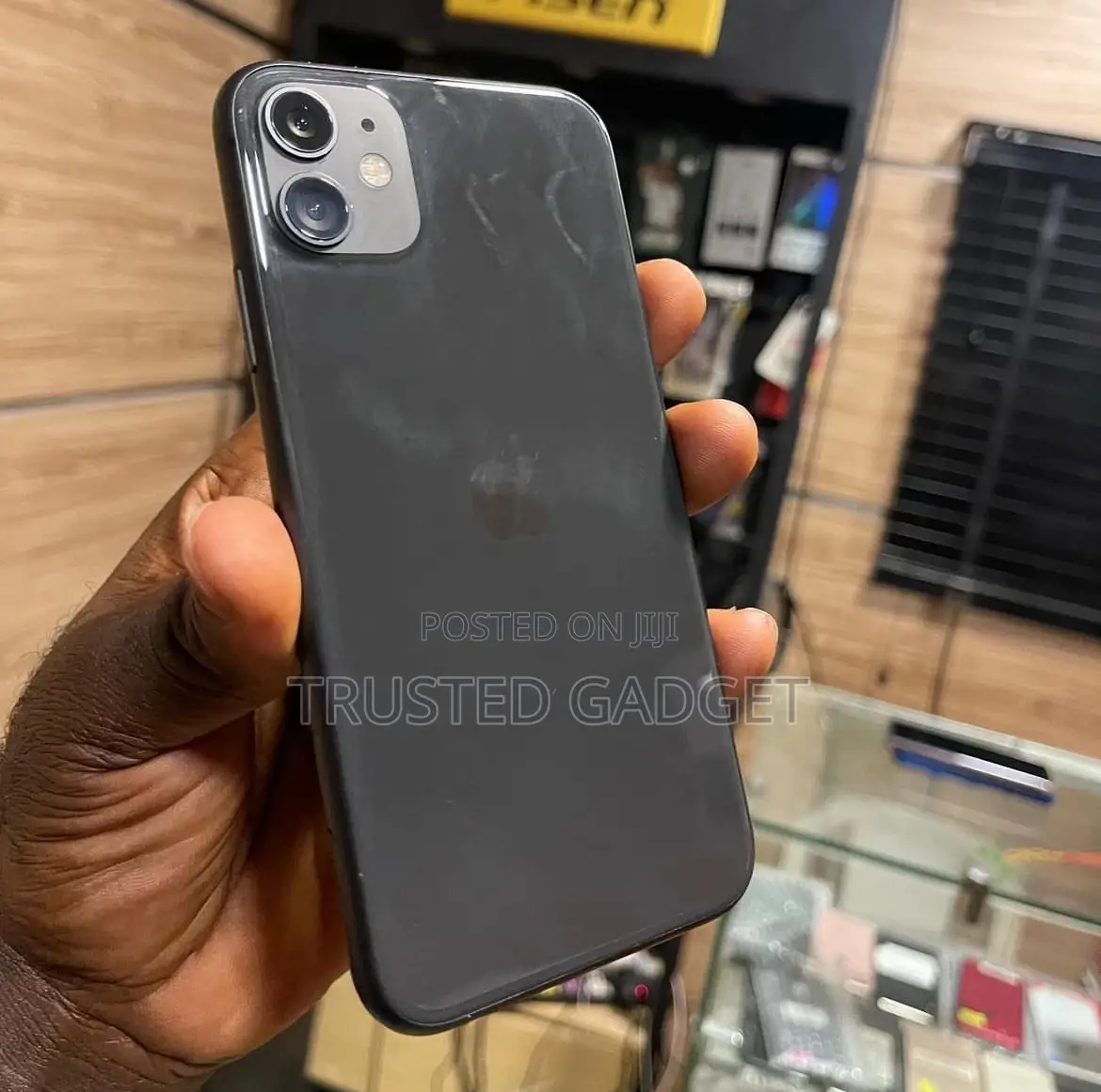 Apple iPhone 11 64 GB Black