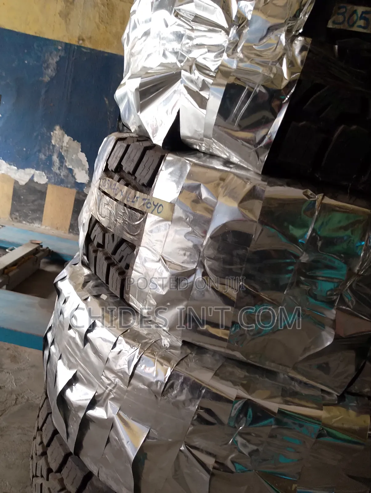 305x70x16lt Toyo Tire