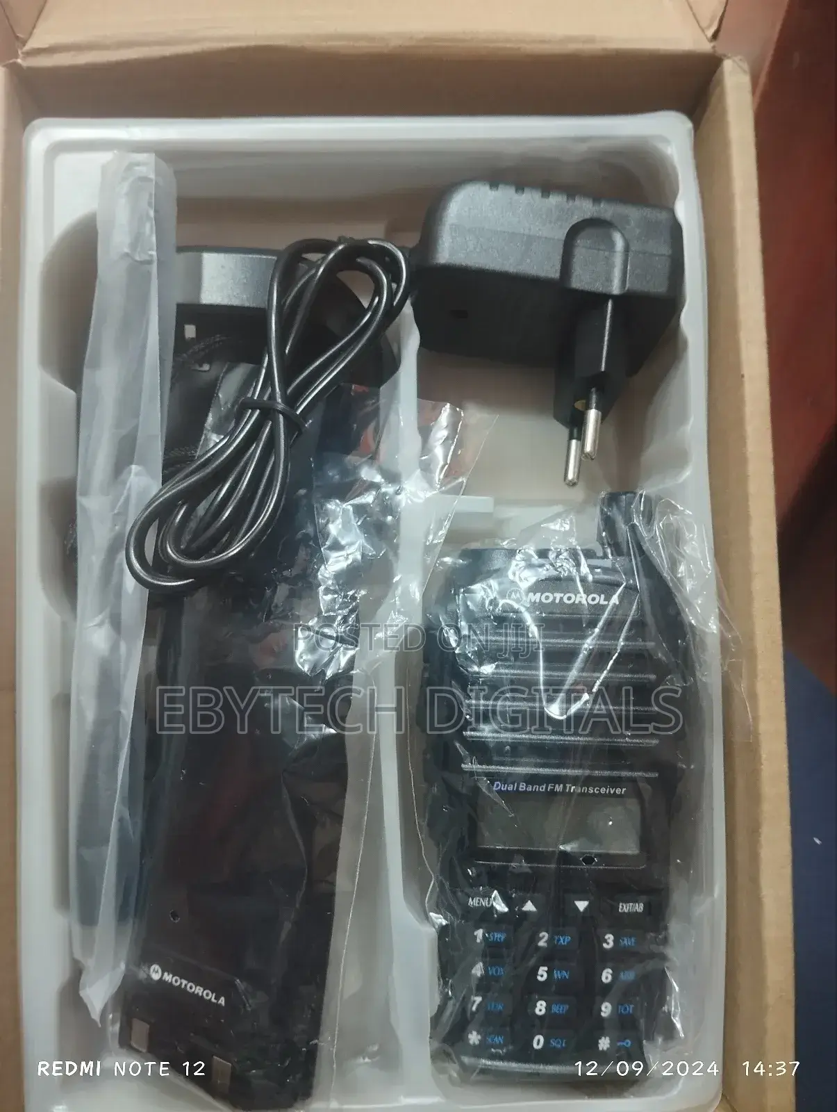 Motorola GP--399 Transceiver Walkie Talkie Two Way Radio