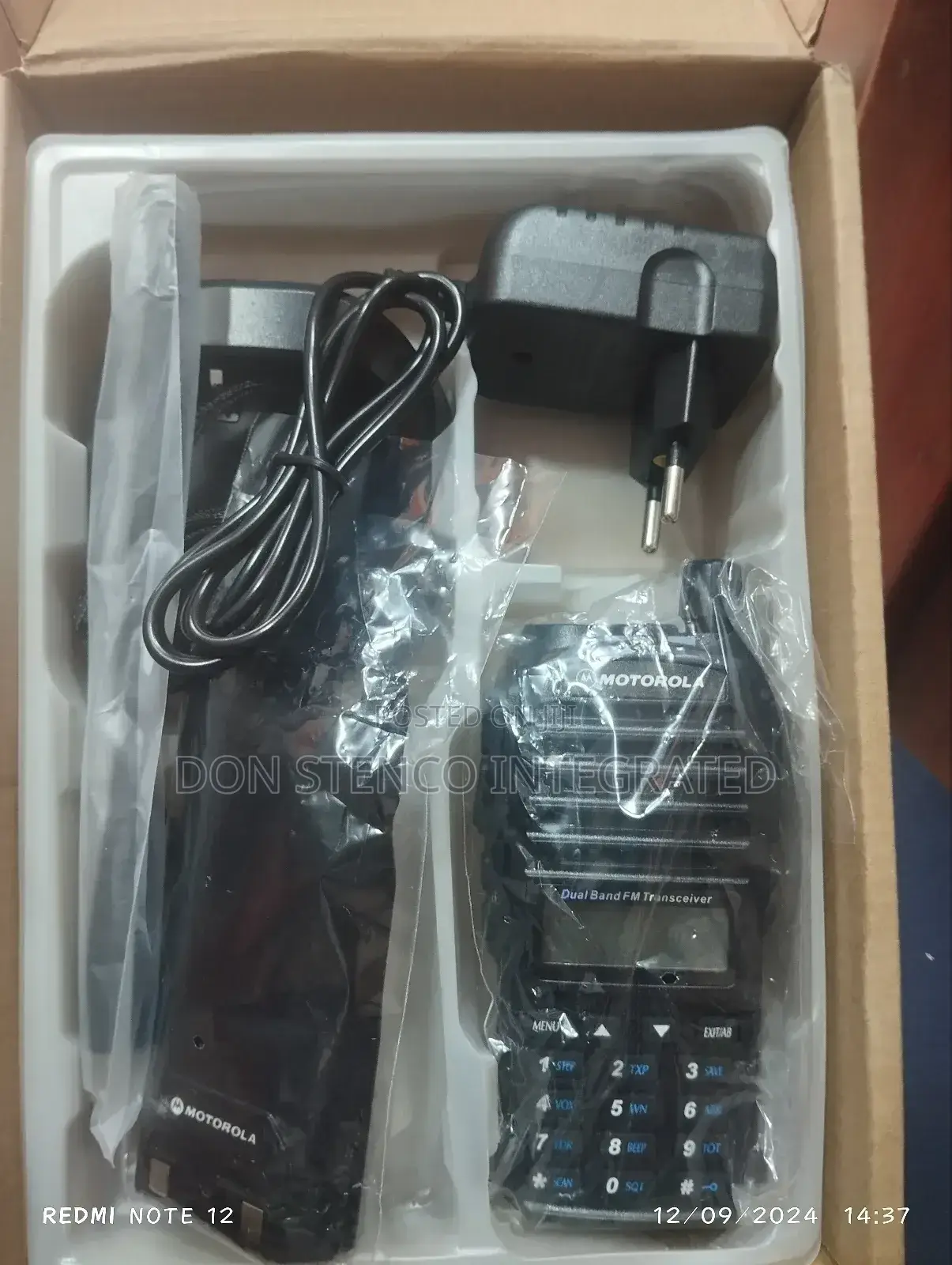 Motorola GP--399 Transceiver Walkie Talkie Two Way Radio