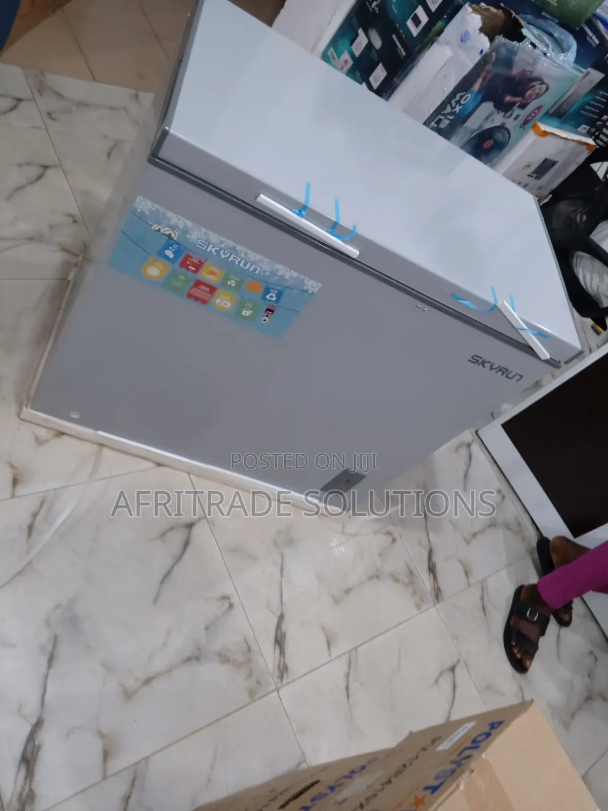 200 Liters Skyrun Freezer