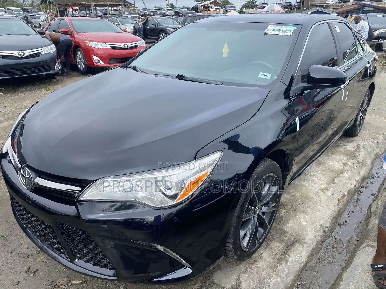 Toyota Camry 2016 Black