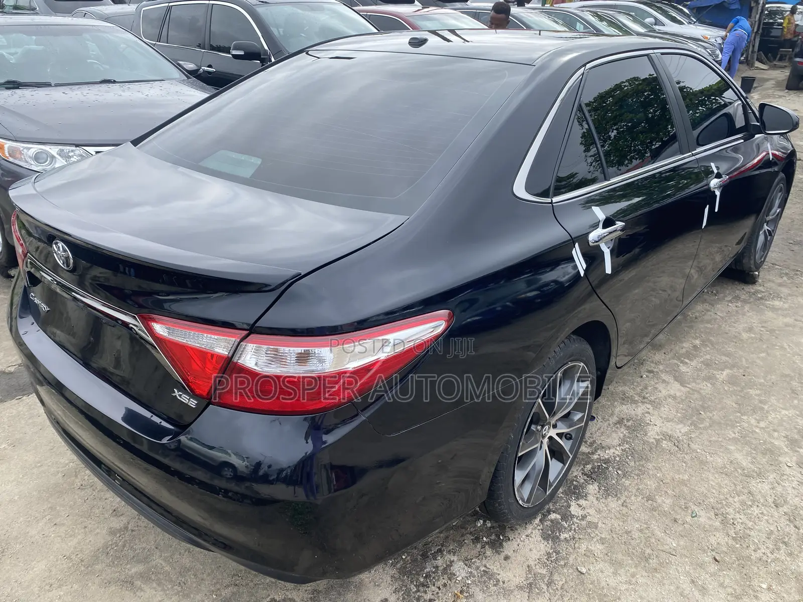 Toyota Camry 2016 Black