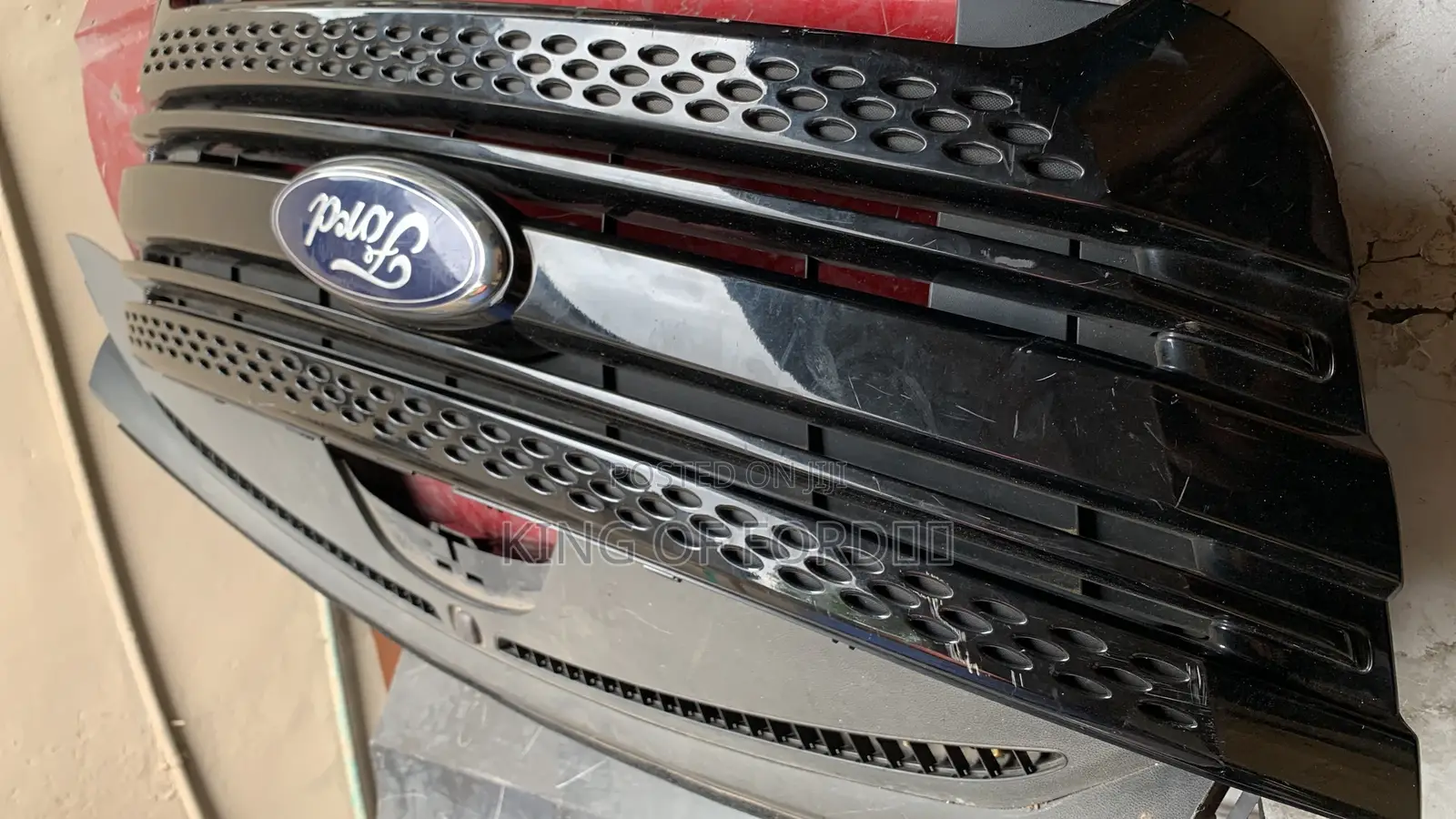 Ford Explorer 2013 Front Grill