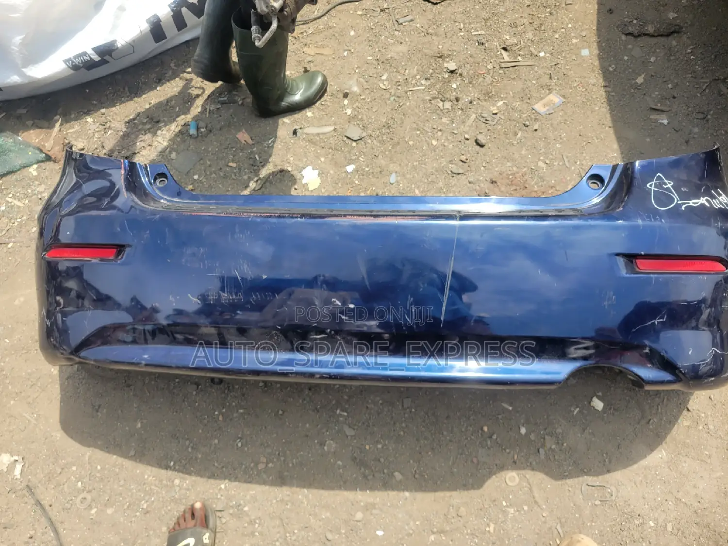 Tokunbo Back Bumper Matrix 2010