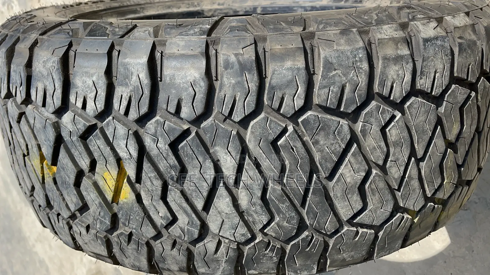 285/65r18 Set