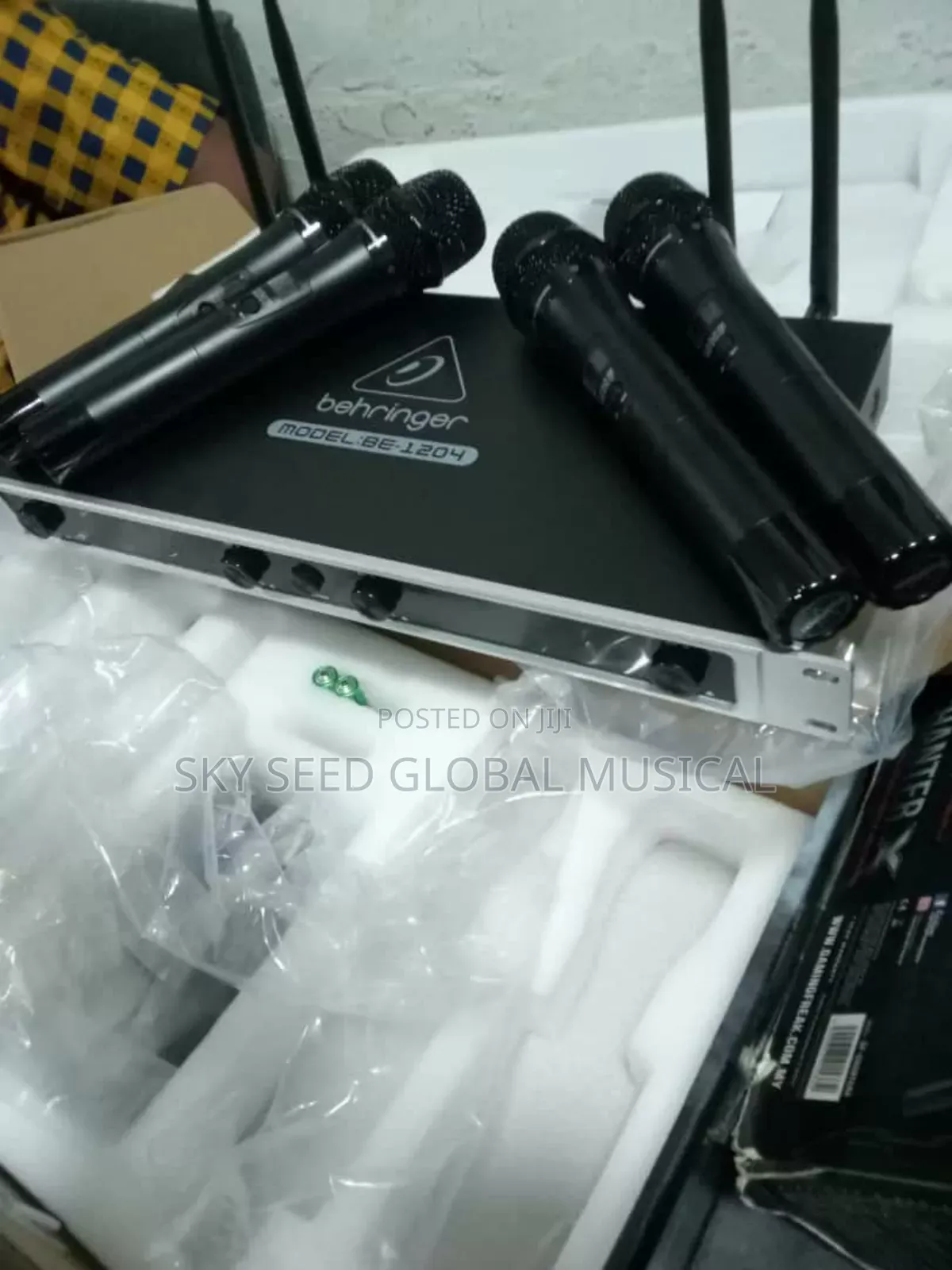 Be-1204 Behringer Original Digital Wireless Microphone