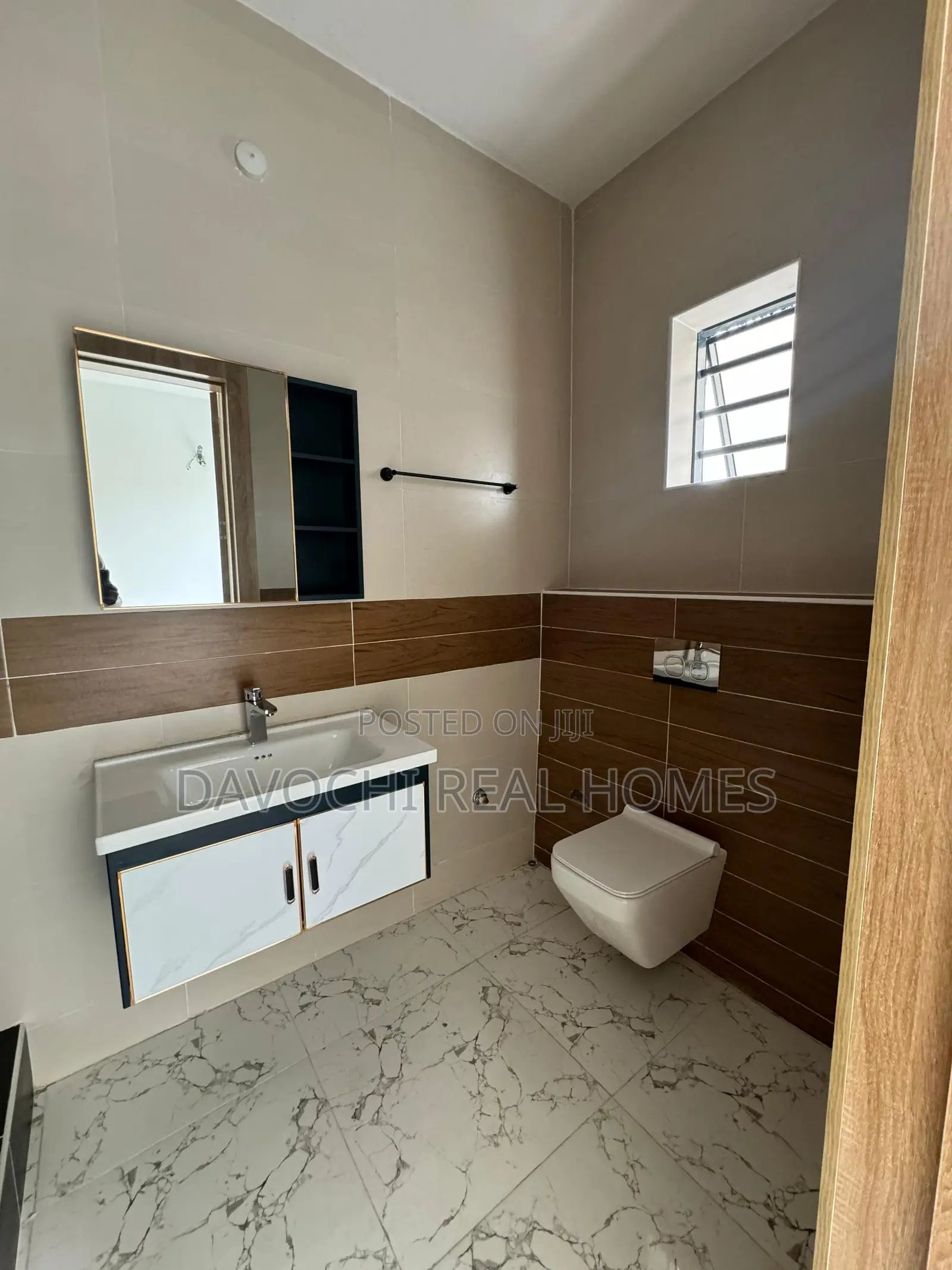 3bdrm Apartment in Chevron for rent