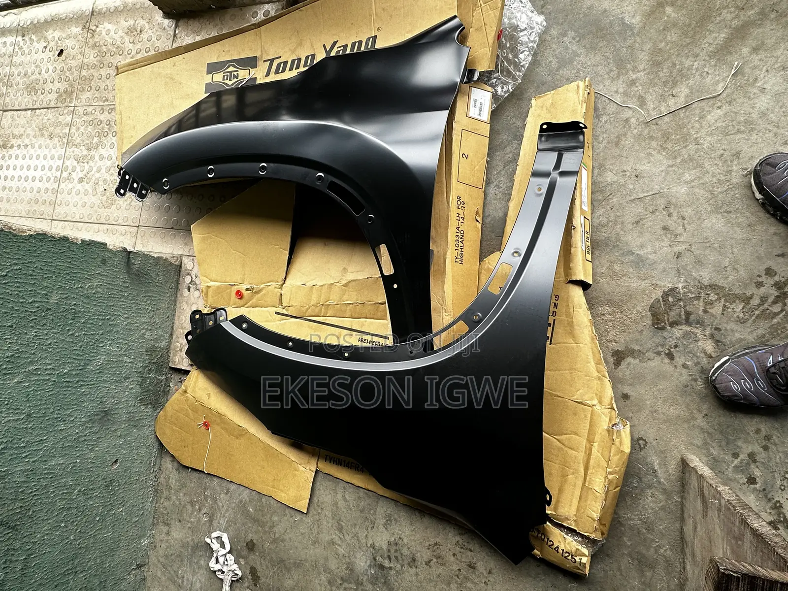 2 Pieces of Fender Toyota Highlander 2014-2019